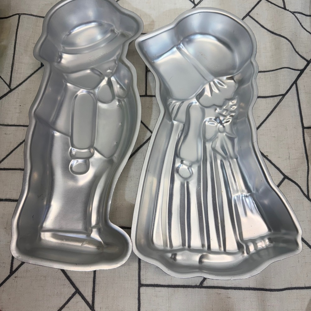 Wilton Cake Pan Set 15" Silver Vintage 1976 Holly & Robby Hobbie Aluminum Molds